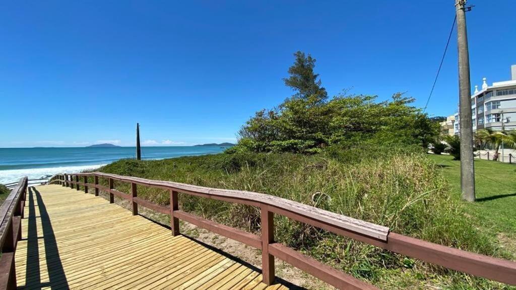 Solar Das Ilhas - Aconchegante Apartamento Na Linda Praia De 4 Ilhas 봄비나스 외부 사진