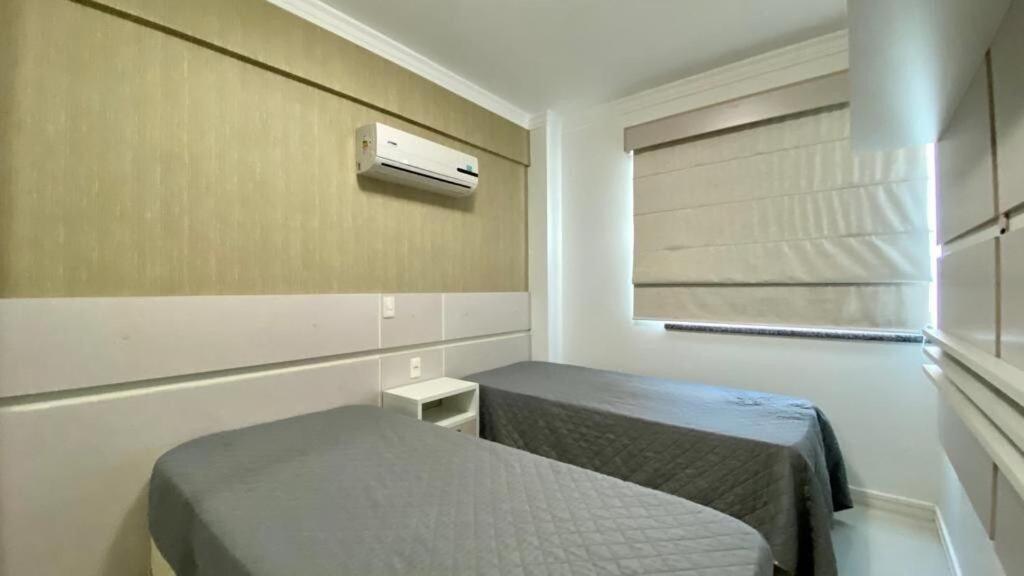 Solar Das Ilhas - Aconchegante Apartamento Na Linda Praia De 4 Ilhas 봄비나스 외부 사진