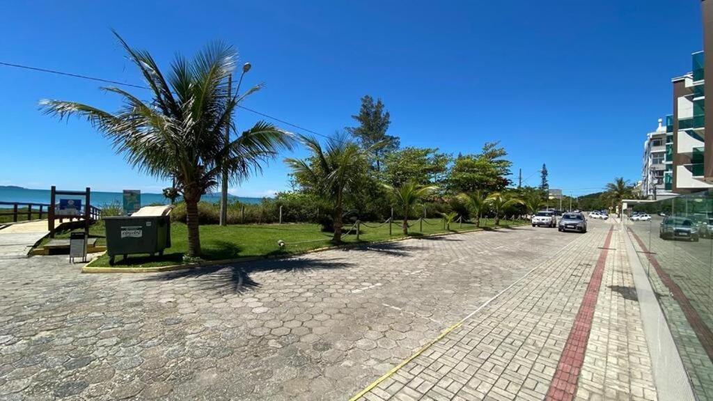 Solar Das Ilhas - Aconchegante Apartamento Na Linda Praia De 4 Ilhas 봄비나스 외부 사진